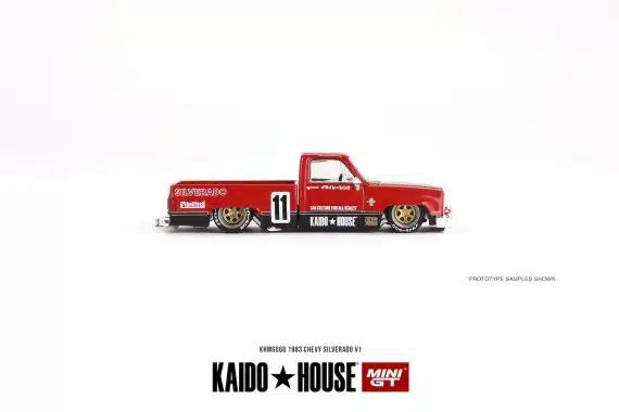 MINI GT KaidoHouse x MINI GT Chevrolet Silverado KAIDO V1 KHMG066