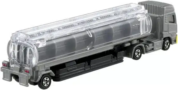 Takara Tomy Tomica Long Type No.136 UD Trucks Quon Tank Lorry