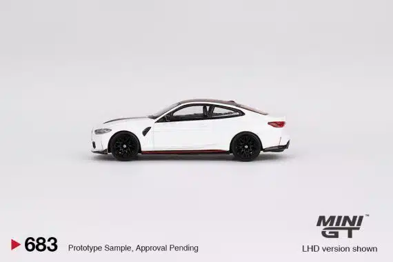 MINI GT No.683 BMW M4 CSL Alpine White MGT00683