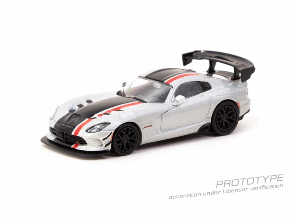Tarmac Works 1/64 GLOBAL64 Dodge Viper ACR Extreme Silver Metallic T64G-TL028-SL