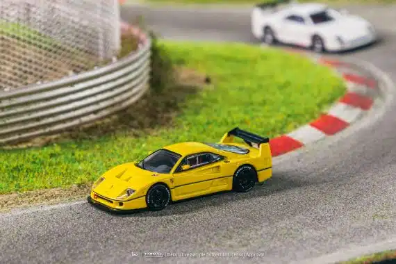 Tarmac Works 1/64 ROAD64 Ferrari F40 LM Yellow T64R-075-YL