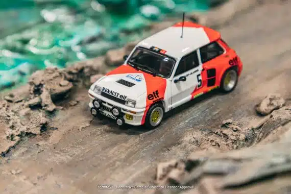 Tarmac Works 1/64 HOBBY64 Renault 5 Turbo Rallye du Var 1982 Alain Prost / Jean-Marc Andrié T64-TL060-82RDV05