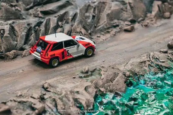Tarmac Works 1/64 HOBBY64 Renault 5 Turbo Rallye du Var 1982 Alain Prost / Jean-Marc Andrié T64-TL060-82RDV05