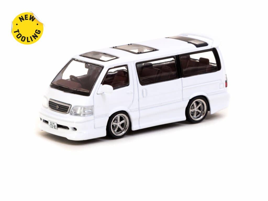 Tarmac Works 1/64 ROAD64 Toyota Hiace Wagon Custom White T64R-078-WH