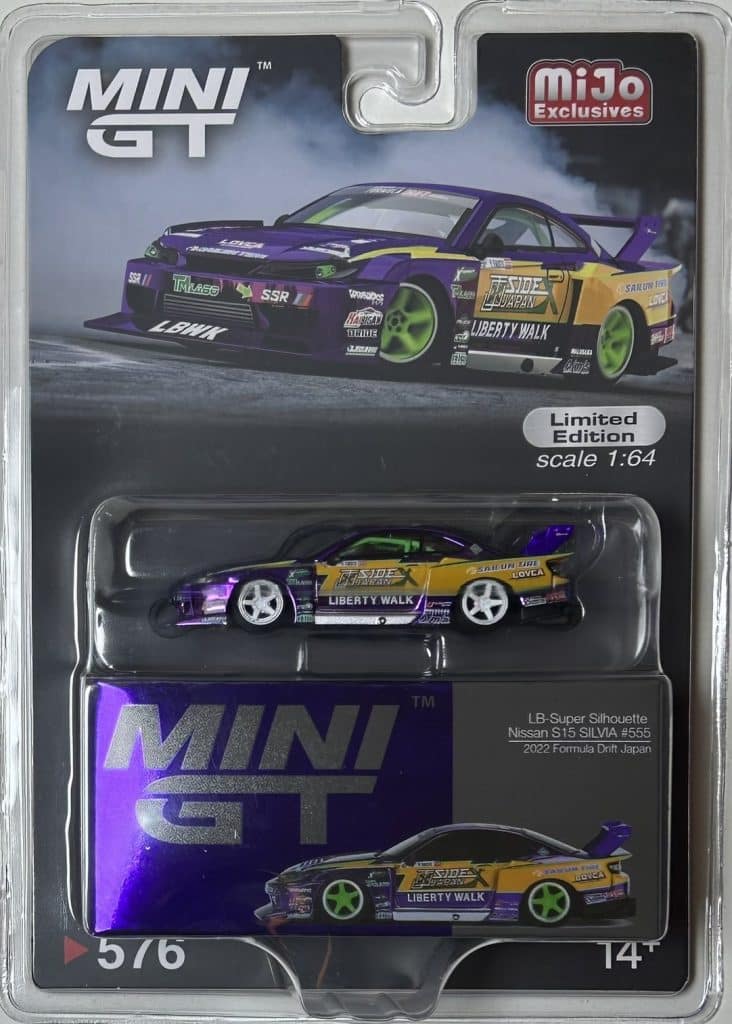 MINI GT No.576 Chase Car Nissan S15 SILVIA LB-Super Silhouette #555 2022 Formula Drift Japan RHD / pcs USA Blister Packaging MGT00576-MJC