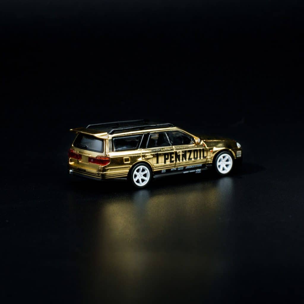 POP RACE 1/64 Nissan Stagea RHD (Right Hand Drive) #1 "Pennzoil" Gold Chrome with Carbon Top PR64-57