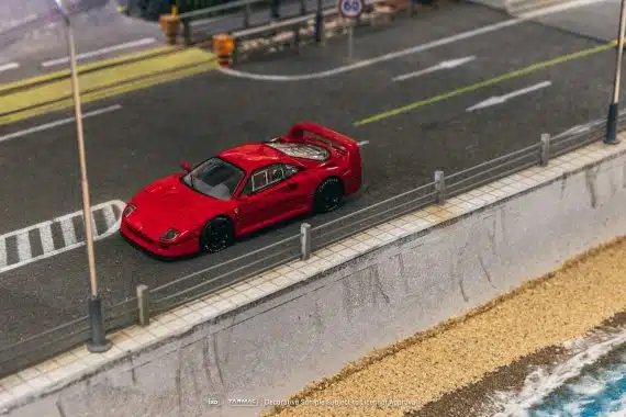 Tarmac Works 1/64 ROAD64 Ferrari F40 Lightweight Red T64R-076-RE