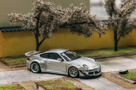 Tarmac Works 1/64 HOBBY64 RWB 997 Abu Dhabi T64-057-AB