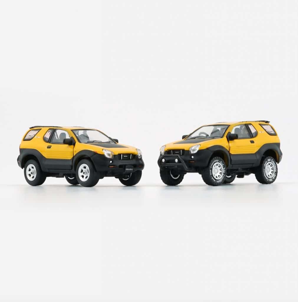 BM Creations 1/64 BMC Isuzu 1997-2001 Vehicross Yellwo RHD 64B0326