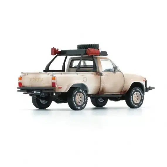 BM Creations 1/64 BMC Toyota Hilux 1980 N60 N70 Series Matte Rusting White RHD 64B0358