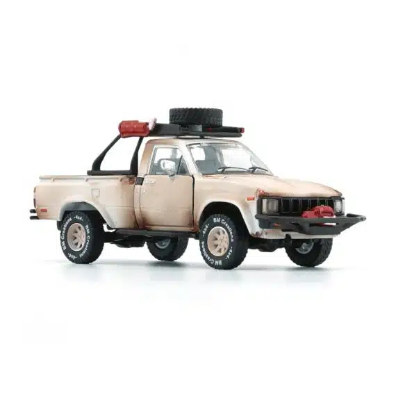 BM Creations 1/64 BMC Toyota Hilux 1980 N60 N70 Series Matte Rusting White RHD 64B0358