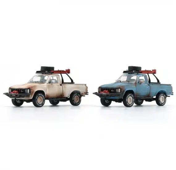 BM Creations 1/64 BMC Toyota Hilux 1980 N60 N70 Series Matte Rusting Blue RHD 64B0360