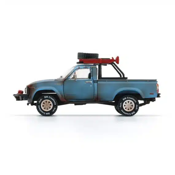 BM Creations 1/64 BMC Toyota Hilux 1980 N60 N70 Series Matte Rusting Blue RHD 64B0360