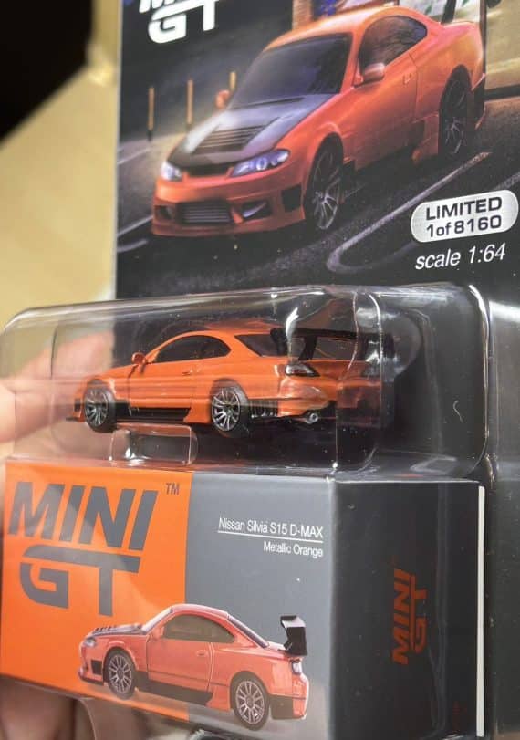 MINI GT No.581 Nissan Silvia S15 D-MAX Metallic Orange MGT00581-MJ Diecast model cars