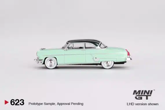 MINI GT No.623 Lincoln Capri 1954 Parklane Green / Bloomfield Green MGT00623 Diecast model cars