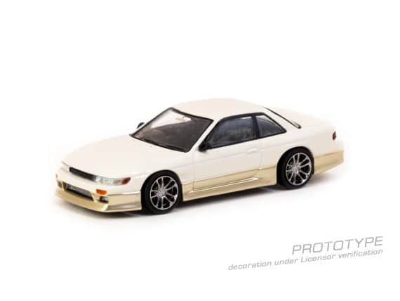 Tarmac Works 1/64 GLOBAL64 VERTEX Nissan Silvia S13 White / Gold T64G-025-WH