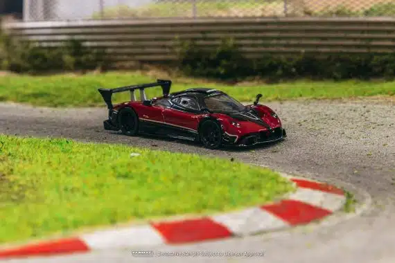 Tarmac Works 1/64 GLOBAL64 Pagani Zonda R Rosso Dubai T64G-TL015-RE