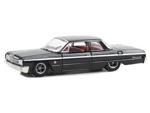 Greenlight 1/64 California Lowriders Series 4 - 1964 Chevrolet Biscayne 63050-D