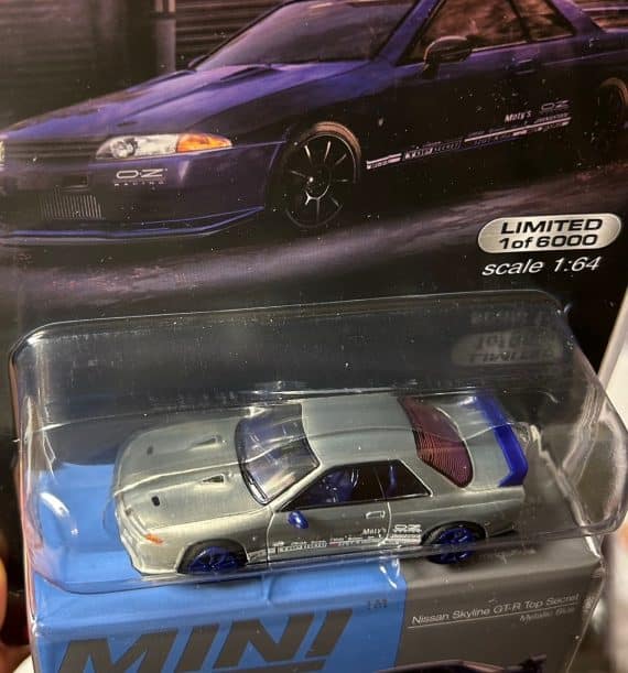 MINI GT No.589 Chase Car Nissan Skyline GT-R Top Secret VR32 Metallic Blue USA Blister Packaging RHD MGT00589-MJC