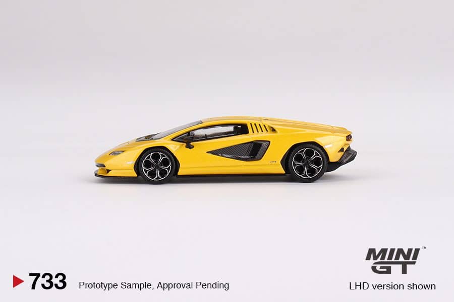 MINI GT No.733 Lamborghini Countach LPI 800-4 New Giallo Orion MGT00733