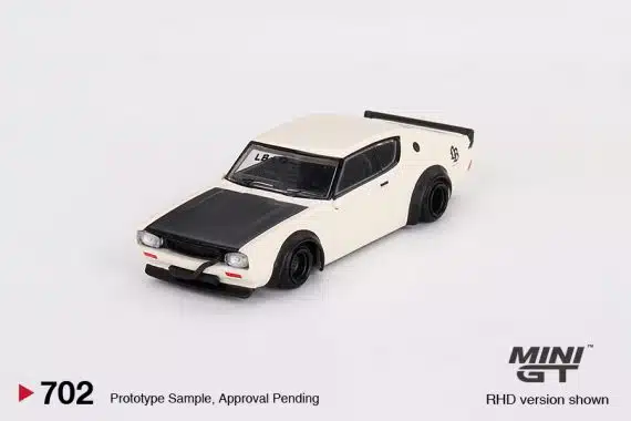 MINI GT No.702 Nissan Skyline Kenmeri Liberty Walk White MGT00702