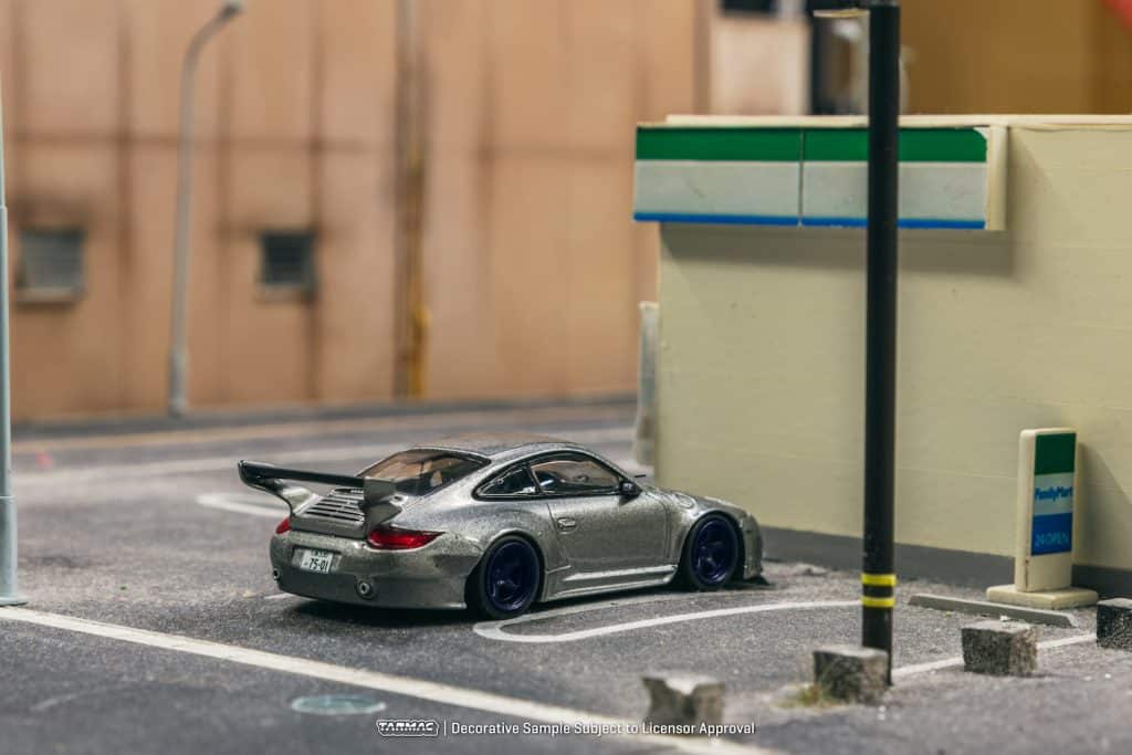 Tarmac Works 1/64 ROAD64 Old & New 997 Gray Metallic T64R-TL053-GRY
