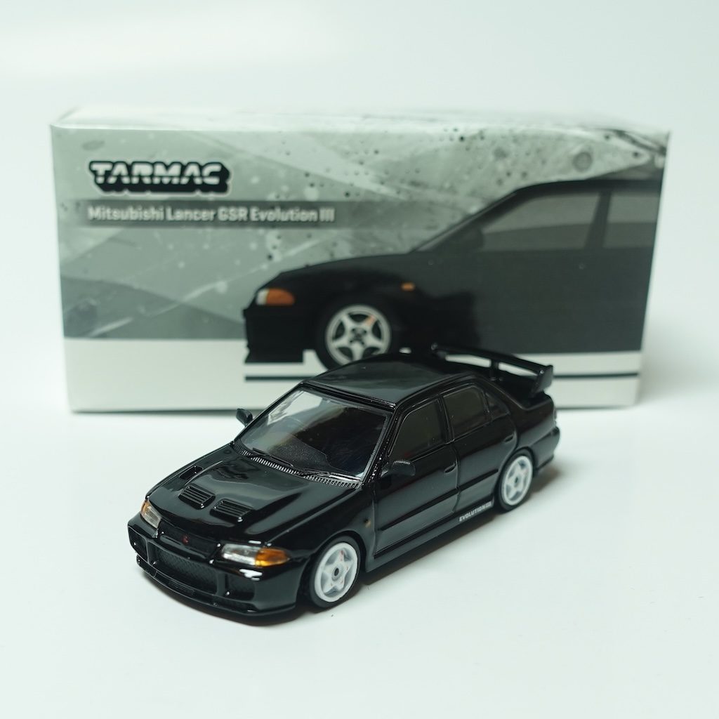 Tarmac Works 1/64 GLOBAL64 Mitsubishi Lancer GSR Evolution III Black T64G-050-BK