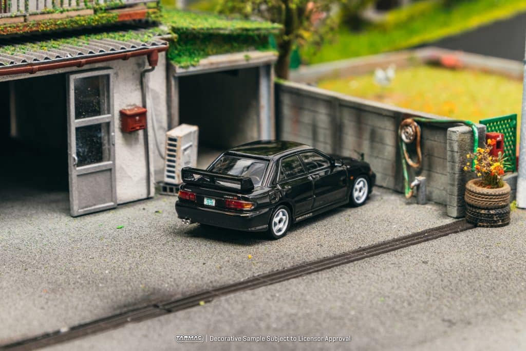 Tarmac Works 1/64 GLOBAL64 Mitsubishi Lancer GSR Evolution III Black T64G-050-BK