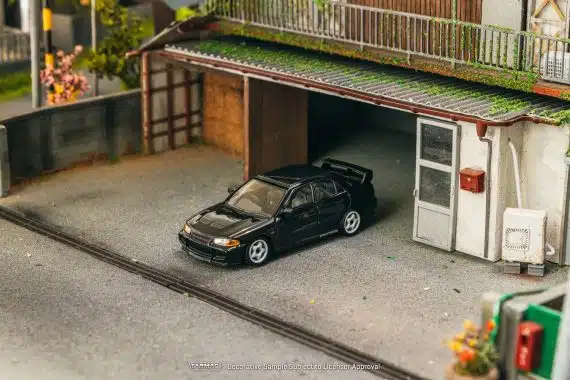 Tarmac Works 1/64 GLOBAL64 Mitsubishi Lancer GSR Evolution III Black T64G-050-BK