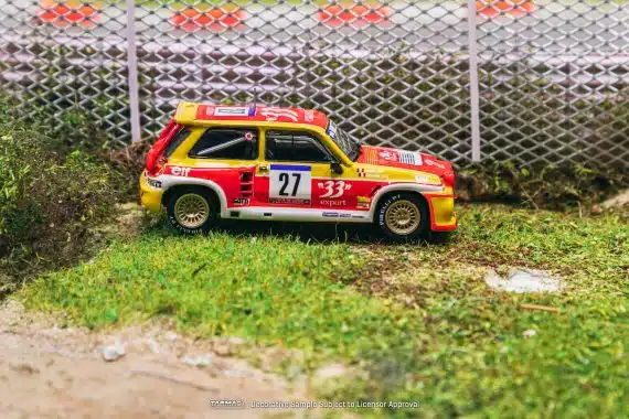 Tarmac Works 1/64 HOBBY64 Renault 5 MAXI Turbo Tour de Corse - Rallye de France 1985 Didier Auriol / Bernard Occelli T64-TL061-85TDC27