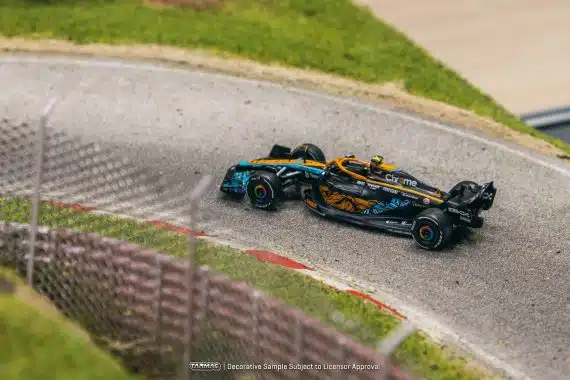 Tarmac Works 1/64 GLOBAL64 McLaren MCL36 Abu Dhabi Grand Prix 2022 Lando Norris T64G-F041-LN3