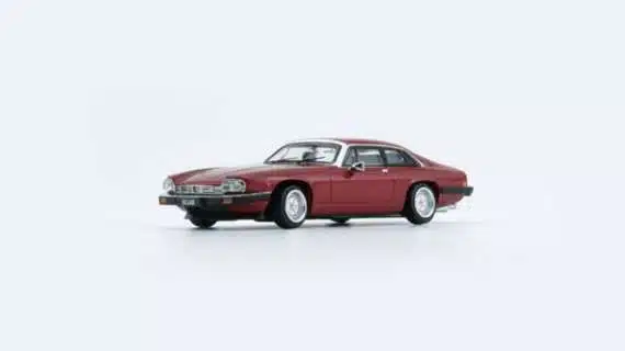 BMC Jaguar XJ-S Regency Red