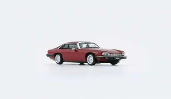 BMC Jaguar XJ-S Regency Red