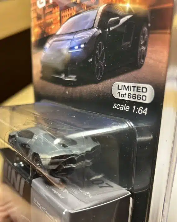 MINI GT No.607 miJo Exclusives Chase Car Lamborghini Countach LPI 800-4 Nero Maia LHD MGT00607-MJC Diecast model cars