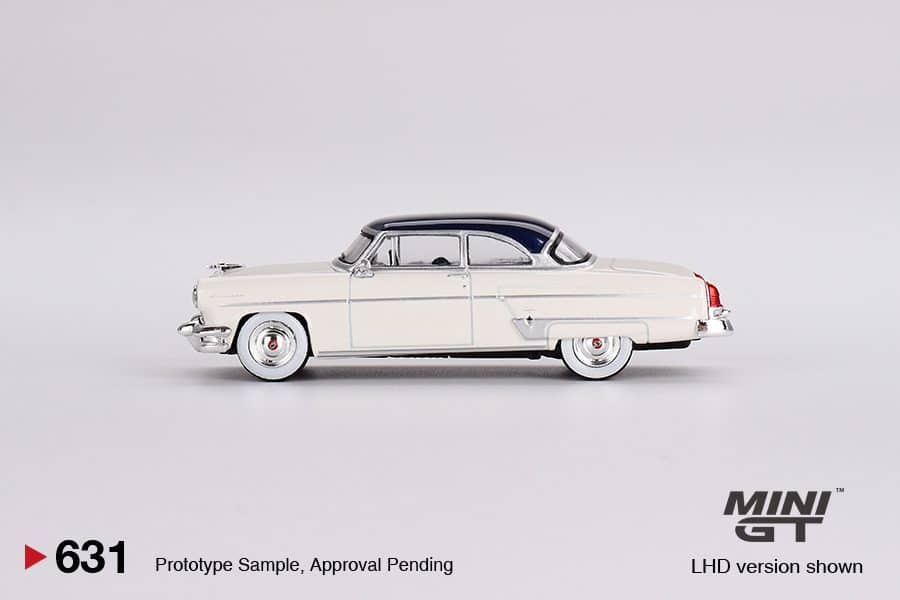 MINI GT No.631 Lincoln Capri 1954 Arctic White / Atlantic Blue MGT00631
