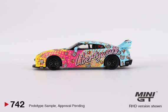 LB-Silhouette WORKS GT NISSAN 35GT-RR