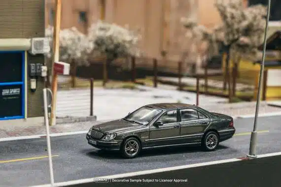 Tarmac Works 1/64 GLOBAL64 Mercedes-Benz S 65 AMG Tectite Grey Metallic T64G-072-GY