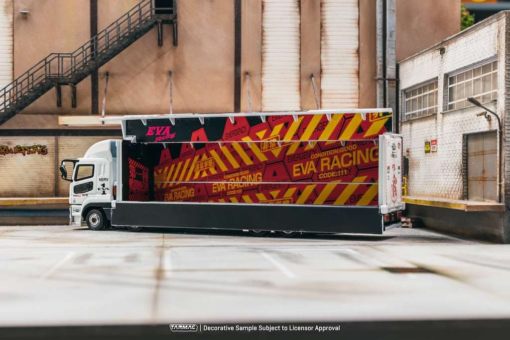 Tarmac Works 1/64 TRUCK64 Mitsubishi Fuso Super Great EVA Racing T64T-TL001-EVA