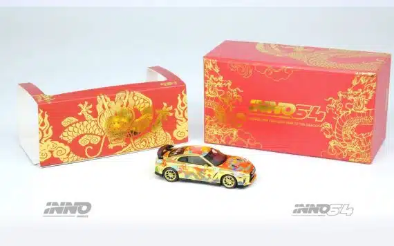 INNO64 1/64 Nissan Skyline GT-R (R35) Year Of The Dragon 2024 Chinese New Year Special Edition IN64-R35-CNY24