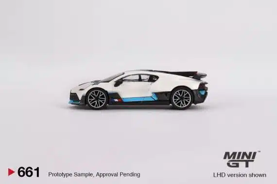 Bugatti Divo White MGT00661