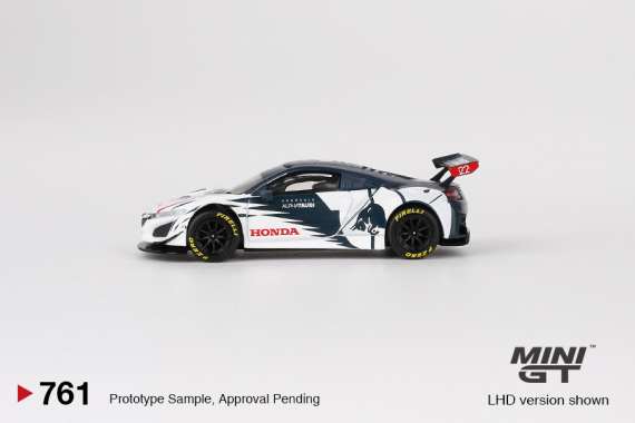 Honda NSX GT3 EVO AlphaTauri Yuki Tsunoda 2023 Red Bull Formula Nurburgring