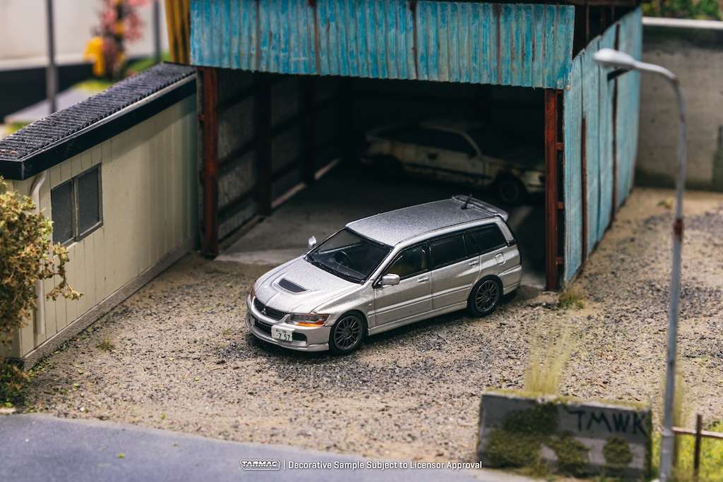 Mitsubishi Lancer Evolution Wagon Silver