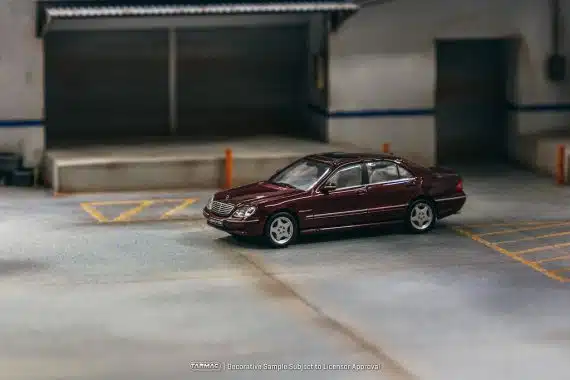 Mercedes-Benz S 55 AMG Bordeaux Red