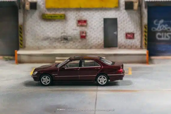 Mercedes-Benz S 55 AMG Bordeaux Red