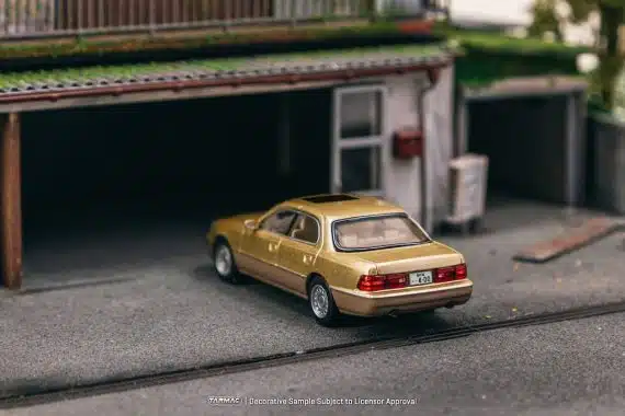 Lexus LS400 Champagne Beige