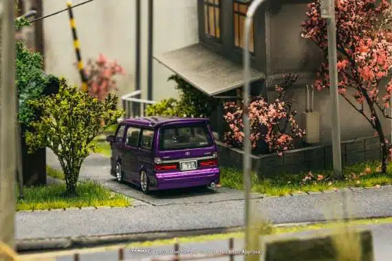 Toyota Hiace Wagon Custom Purple