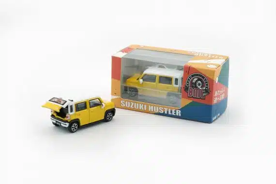 BM Creations 1:64 BMC Suzuki Hustler 2019 Active Yellow/White Top 64B0389