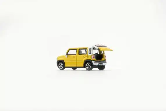 BM Creations 1:64 BMC Suzuki Hustler 2019 Active Yellow/White Top 64B0389