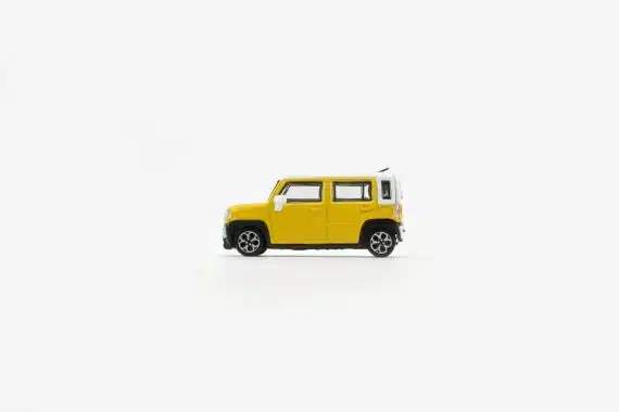 BM Creations 1:64 BMC Suzuki Hustler 2019 Active Yellow/White Top 64B0389