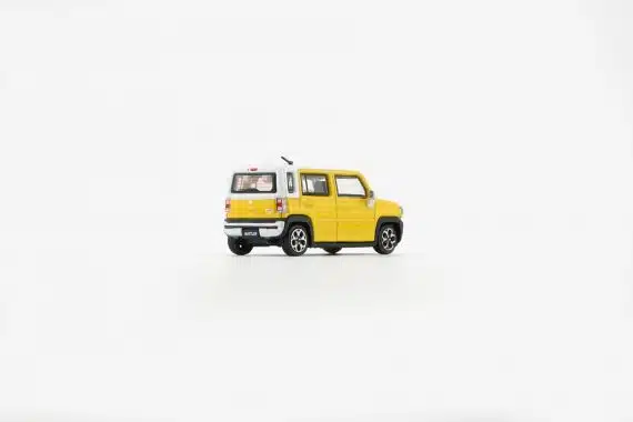 BM Creations 1:64 BMC Suzuki Hustler 2019 Active Yellow/White Top 64B0389